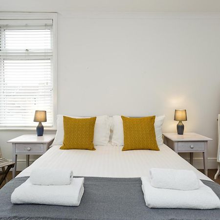 Percy Terrace - Charming 2 Bedroom Town House Portsmouth Esterno foto