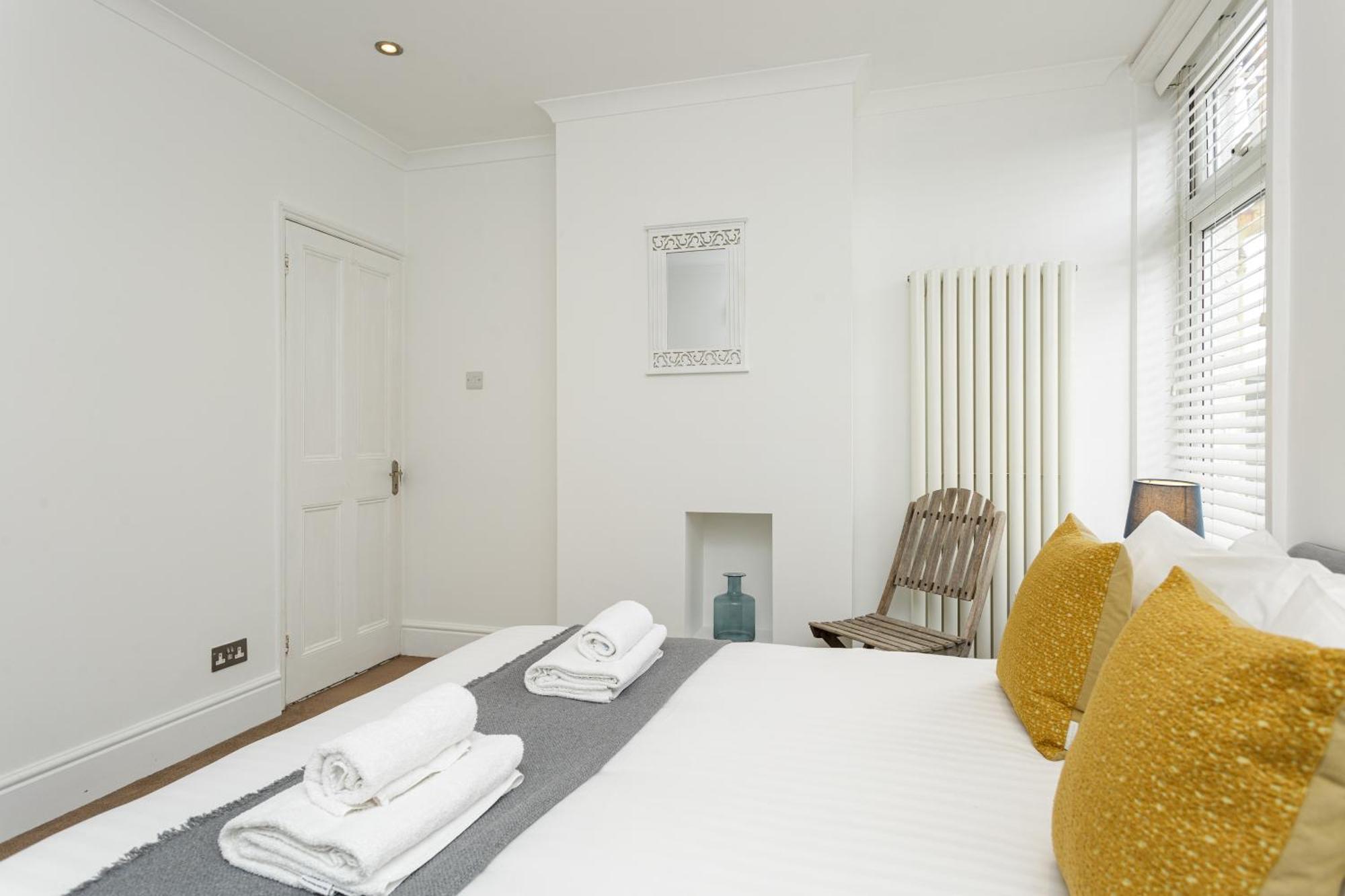 Percy Terrace - Charming 2 Bedroom Town House Portsmouth Esterno foto